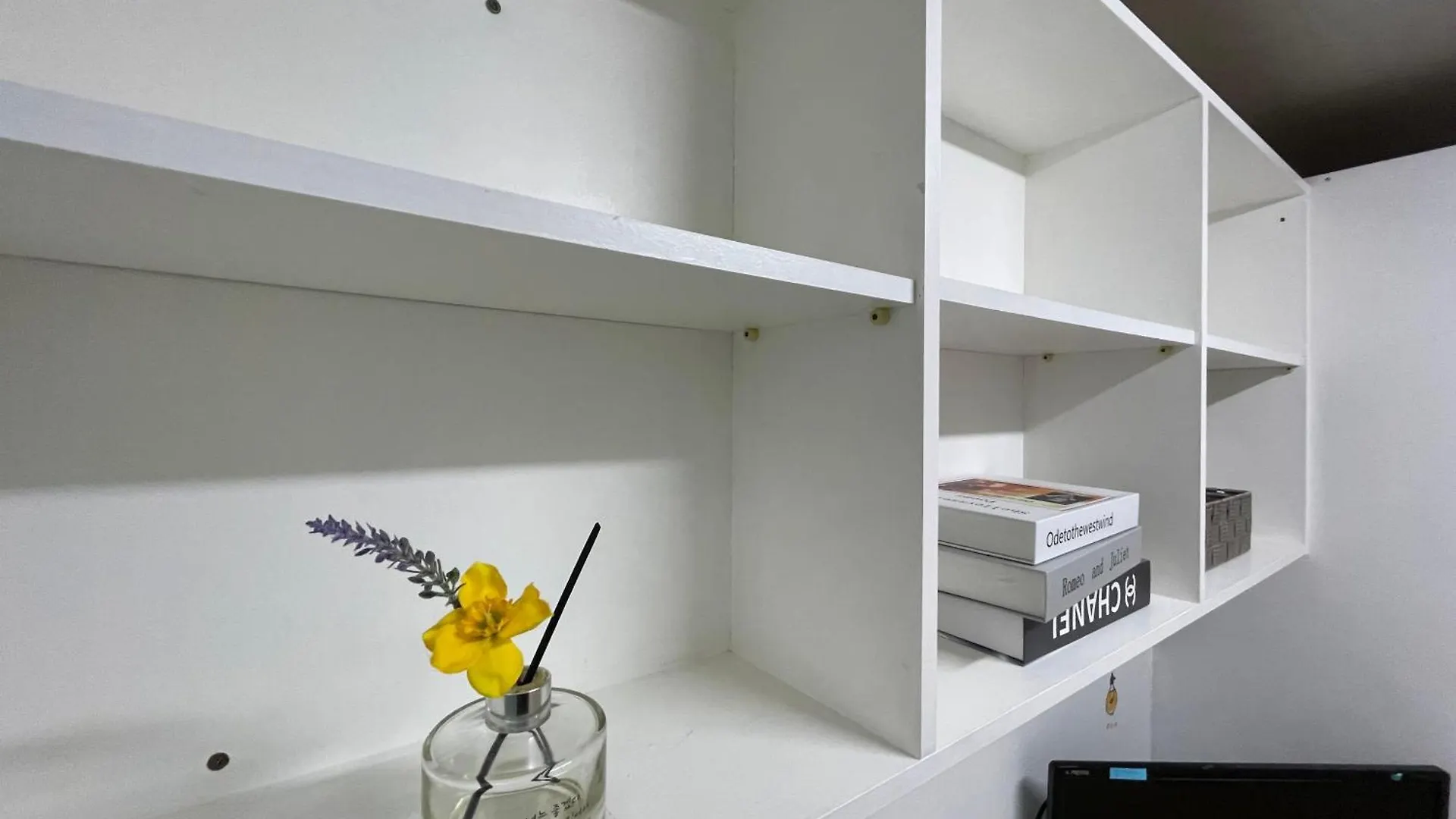 Sinchon S Stay Seul Hotel a capsule